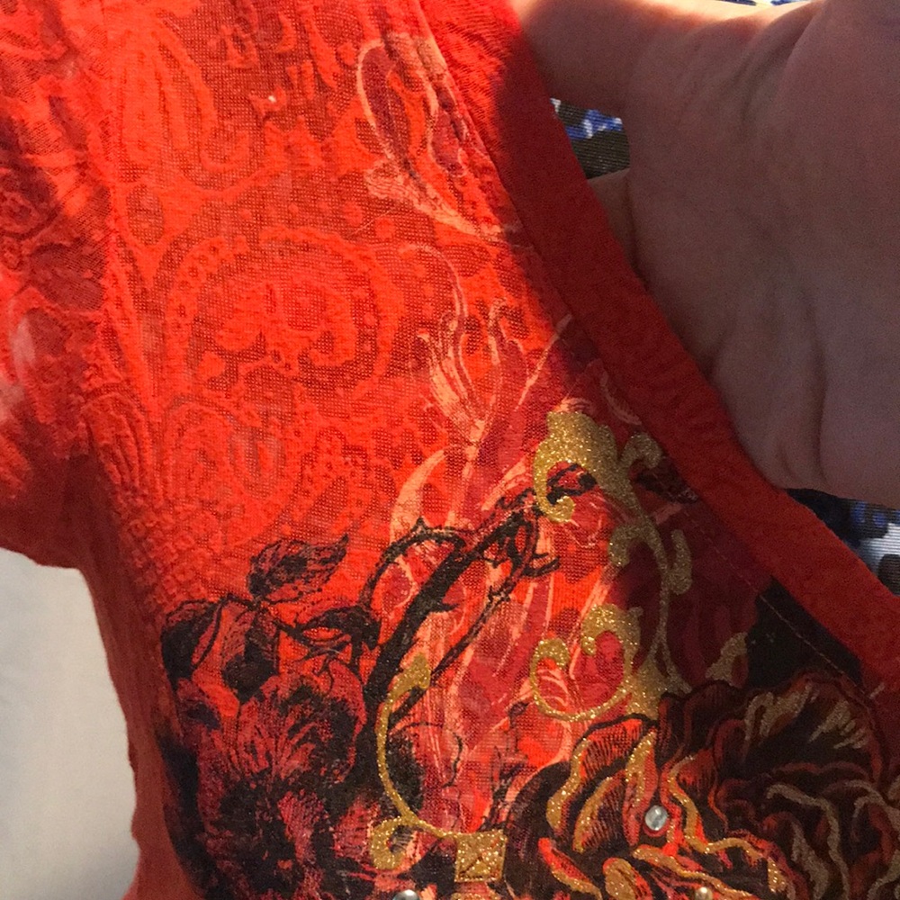 Orange shirt - Picture 3 of 6